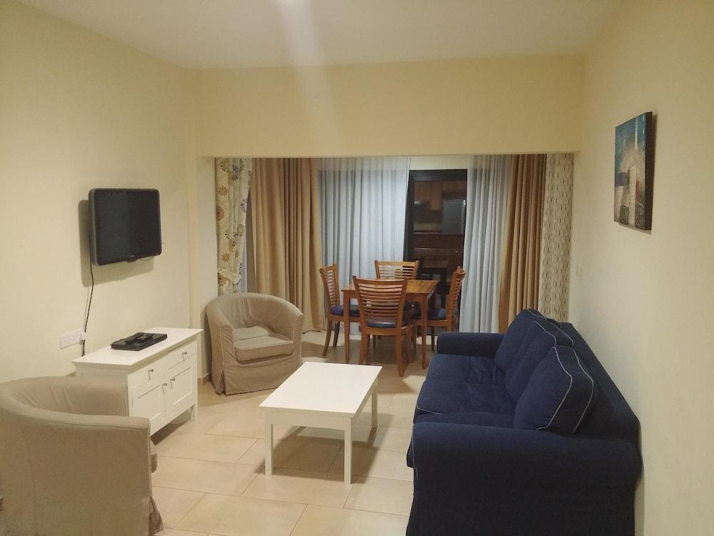 Royal Blue Hotel & Spa Geroskipou 외부 사진