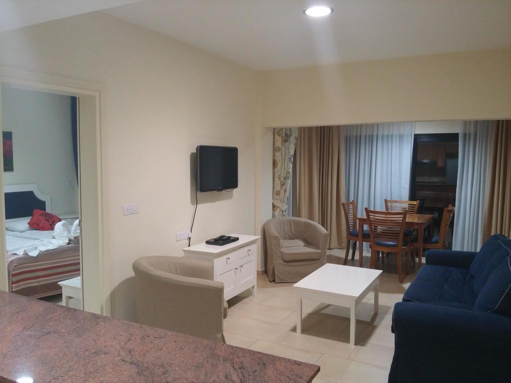 Royal Blue Hotel & Spa Geroskipou 외부 사진