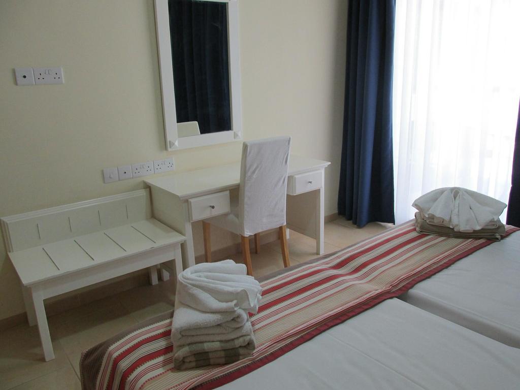 Royal Blue Hotel & Spa Geroskipou 외부 사진